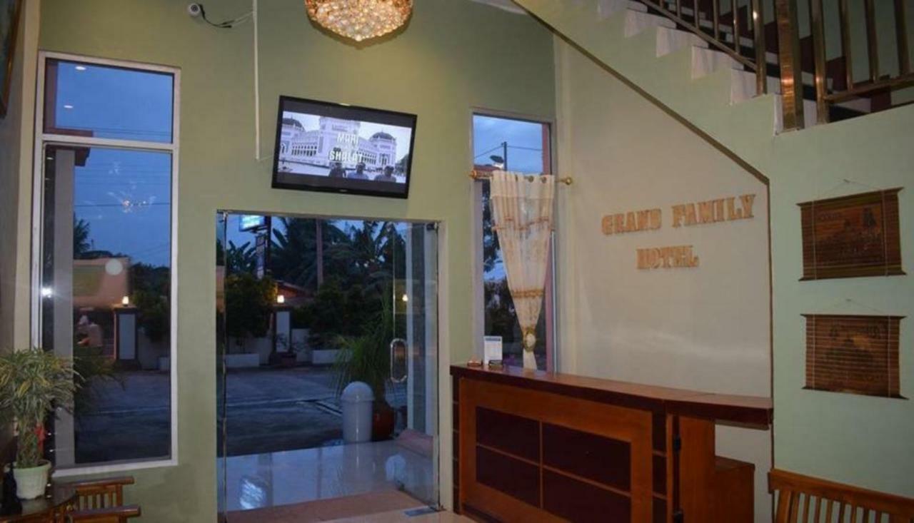 Hotel Grand Family Sungairampah Eksteriør billede